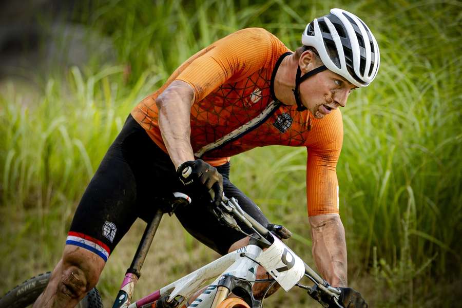 Mountainbikers boos over regelwijziging in voordeel van Mathieu van der Poel op WK