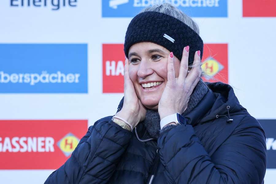 Natalie Geisenberger hat einen besonderen Anreiz für Felix loch angekündigt.