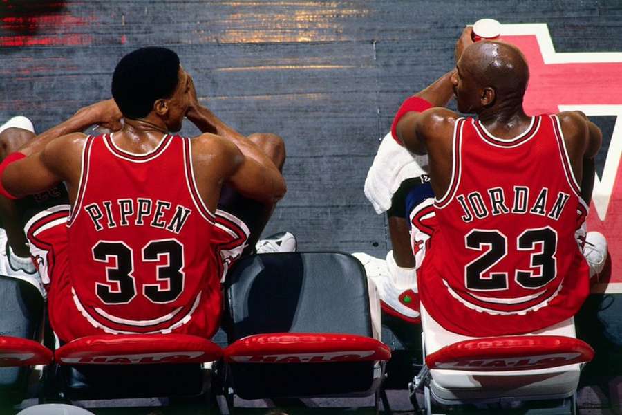 Scottie Pippen e Michael Jordan com os Bulls