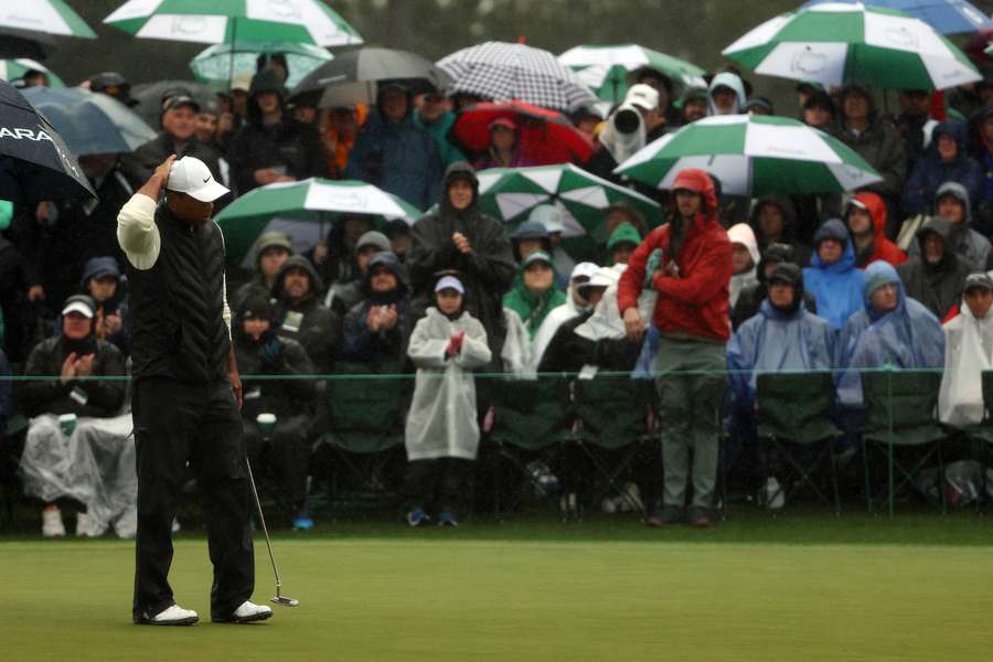 Woods wycofuje się z Masters z powodu kontuzji stopy