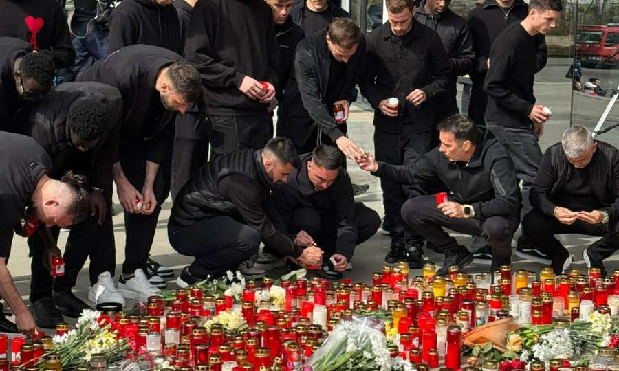 Jucătorii lui FCSB își iau rămas-bun de la Mircea Lucescu