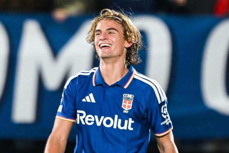 Nico Paz anotou dois gols na vitória do Como