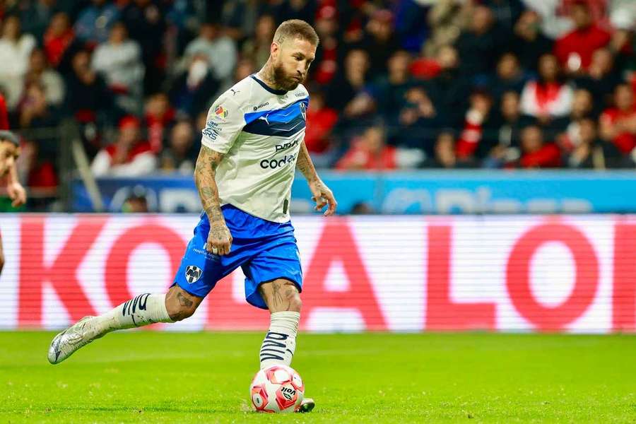 Sergio Ramos, central do Monterrey