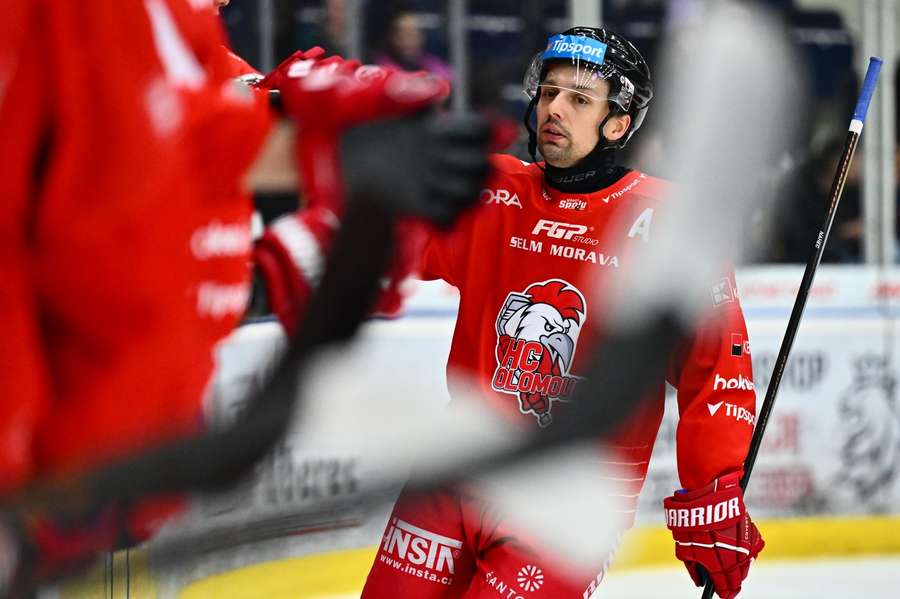 Nahodil patří mezi hráče, kteří v Olomouci skončili. Nahodil patří mezi hráče, kteří v Olomouci skončili.