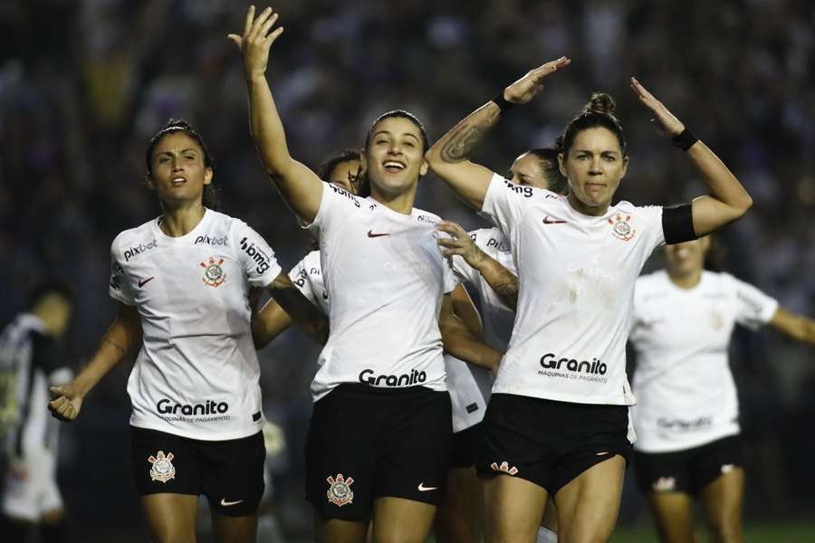 Ferroviária e Corinthians fazem primeiro jogo da final do Brasileiro Feminino