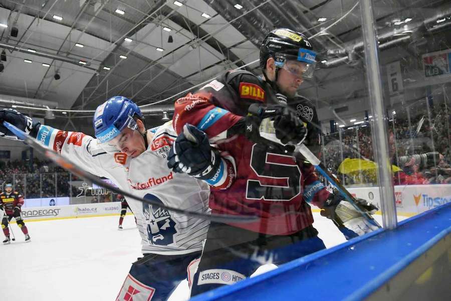 Safin (vpravo) v drese Sparty.