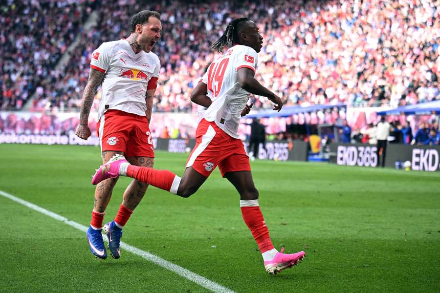 L'esultanza di Diomandé col Lipsia