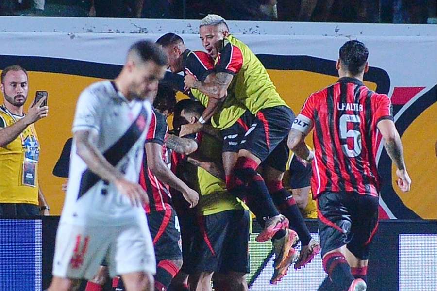 Vitória procurou a reviravolta contra o Vasco no segundo tempo