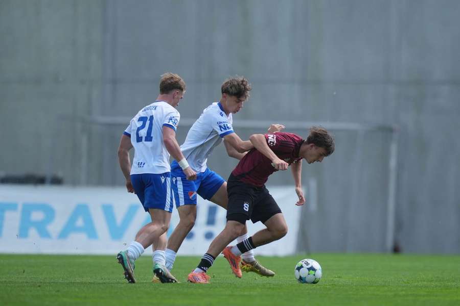 Obrovský průšvih pro Spartu! Zázrak se nekonal, na závěr přišla další prohra a béčko jde do ČFL Obrovský průšvih pro Spartu! Zázrak se nekonal, na závěr přišla další prohra a béčko jde do ČFL