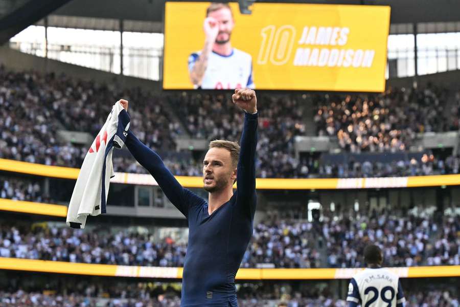 Maddison celebra regresso aos golos no Tottenham