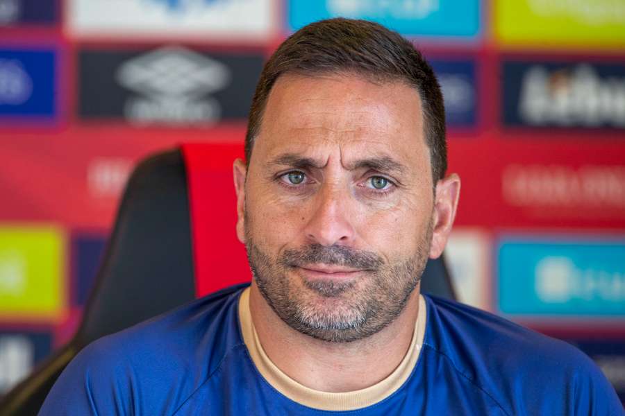 Vasco Matos, treinador do Santa Clara
