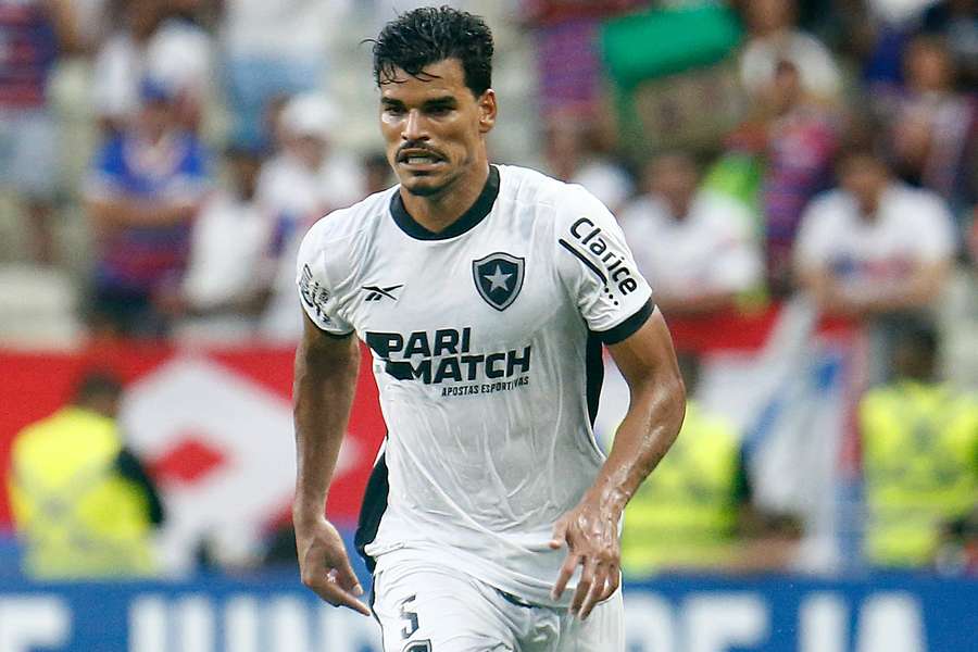 Danilo Barbosa deixou o Botafogo