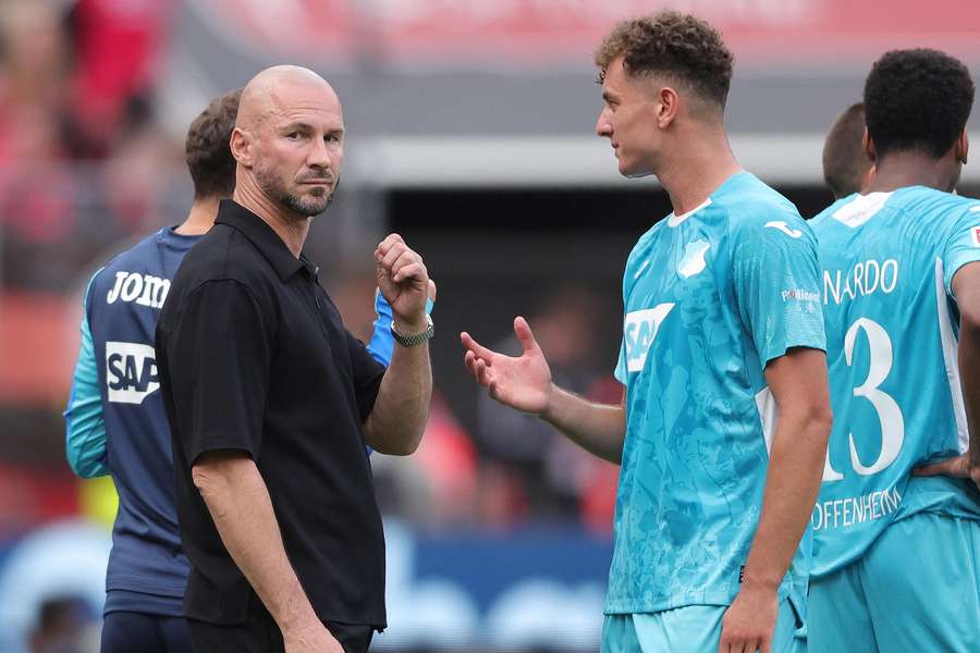 Christian Ilzer (l.) und Fisnik Asllani (r.)