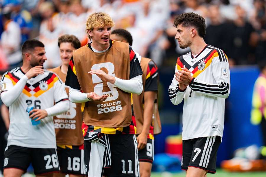 Kai Havertz und Nick Woltemade duellieren sich nicht nur im Kampf um die DFB-Startelf. Kai Havertz und Nick Woltemade duellieren sich nicht nur im Kampf um die DFB-Startelf.