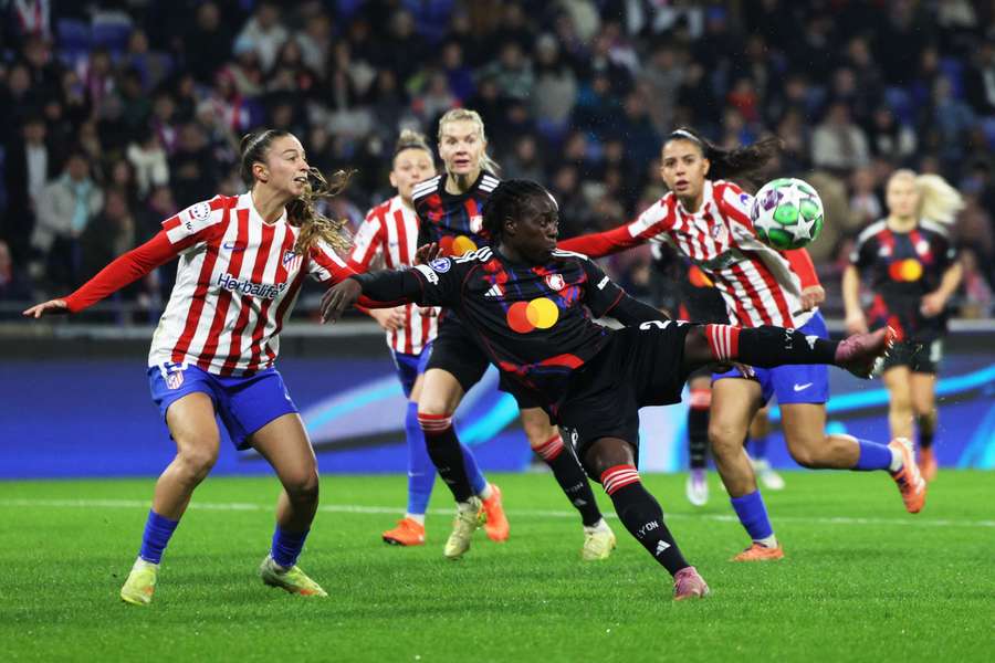 Mission accomplie pour Tabitha Chawinga et les Lyonnes. Mission accomplie pour Tabitha Chawinga et les Lyonnes.