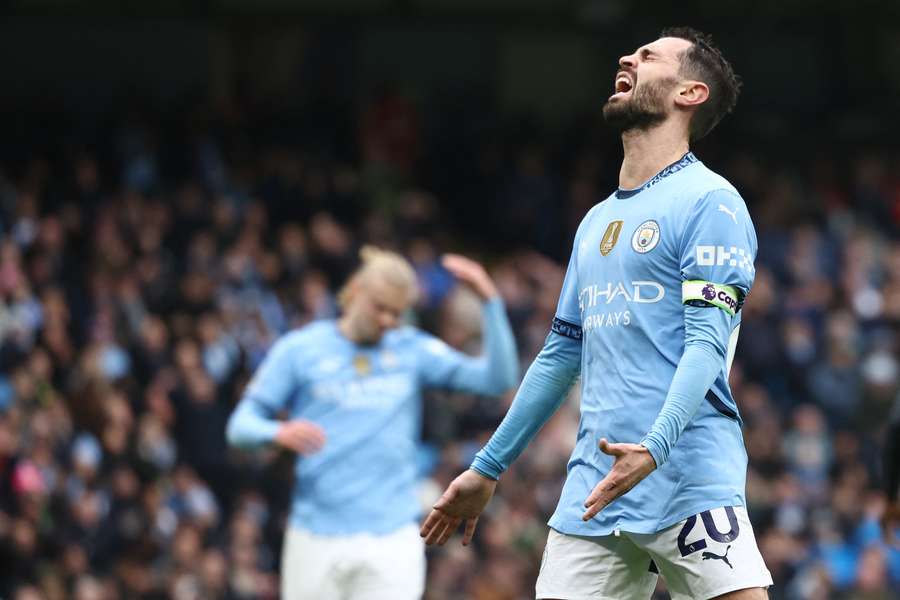 Bernardo Silva y el Manchester City desesperan en la Premier League Bernardo Silva y el Manchester City desesperan en la Premier League