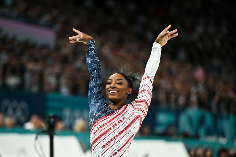 Simone Biles voltou a brilhar