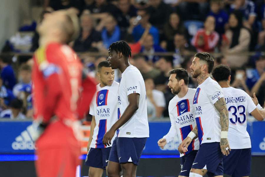 PSG clinched the league despite a draw with Strasbourg