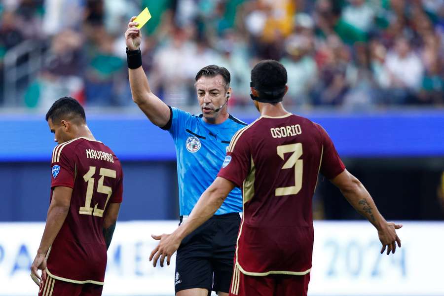 Claus teve bom trabalho reconhecido pela Conmebol