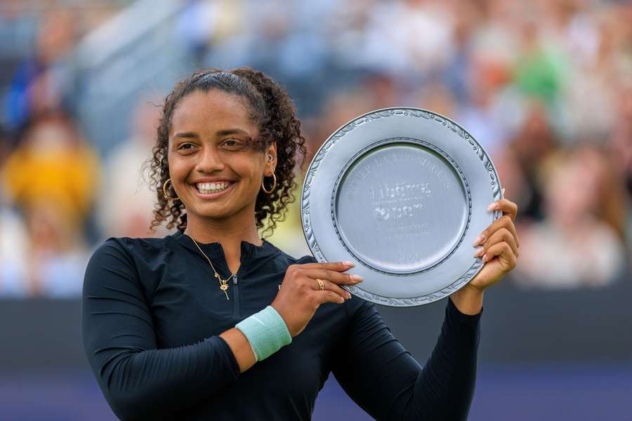 Krejcikova se retrage, iar Montgomery câștigă primul titlu WTA la Hertogenbosch Krejcikova se retrage, iar Montgomery câștigă primul titlu WTA la Hertogenbosch