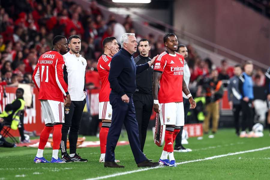Sidny Lopes Cabral com José Mourinho no Benfica Sidny Lopes Cabral com José Mourinho no Benfica