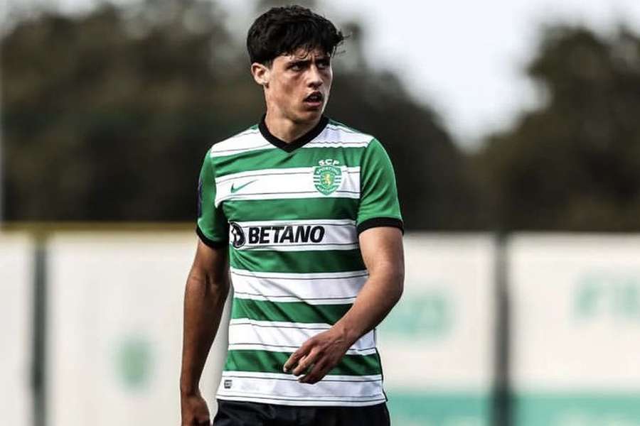 Samuel Justo leva 16 jogos pela equipa B do Sporting