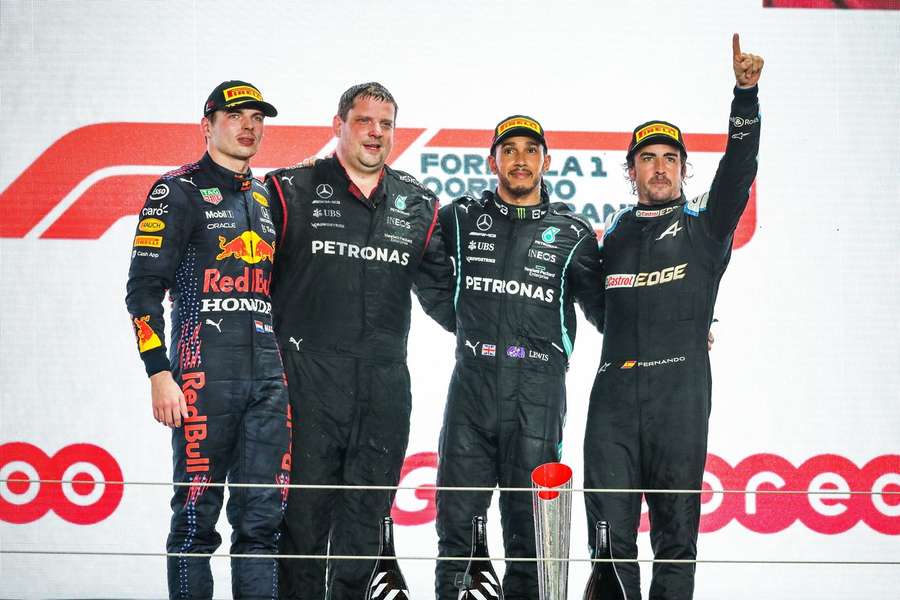 Hamilton, Verstappen y Alonso fueron los pilotos mejor pagados en 2022.