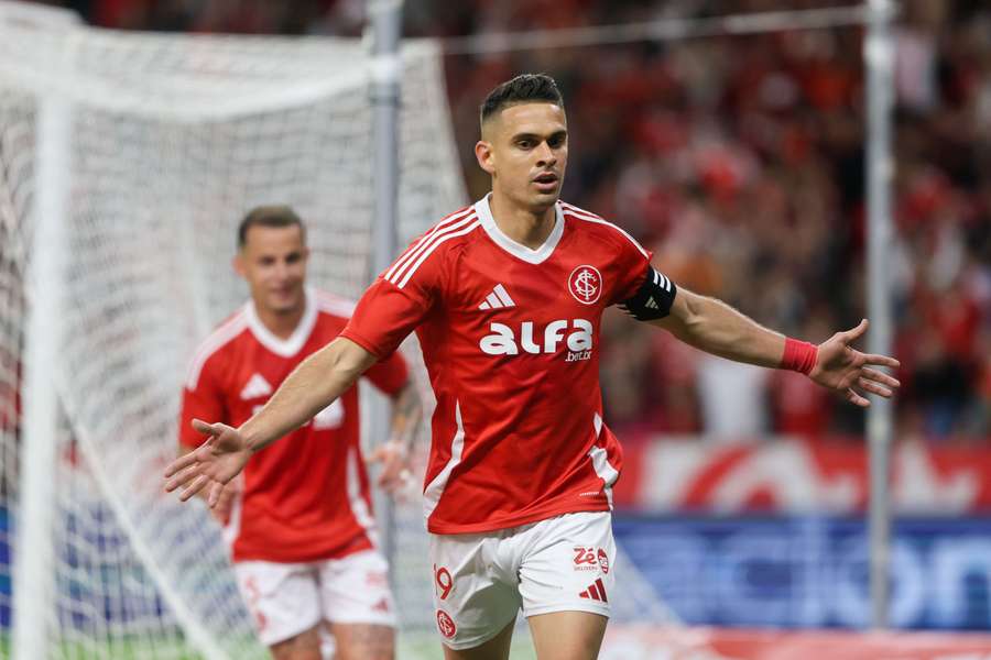 Borré abriu o placar para o Internacional contra o Sport