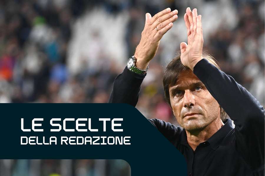 Conte saluta i suoi ex tifosi alla fine della gara d'andata tra Juventus e Napoli