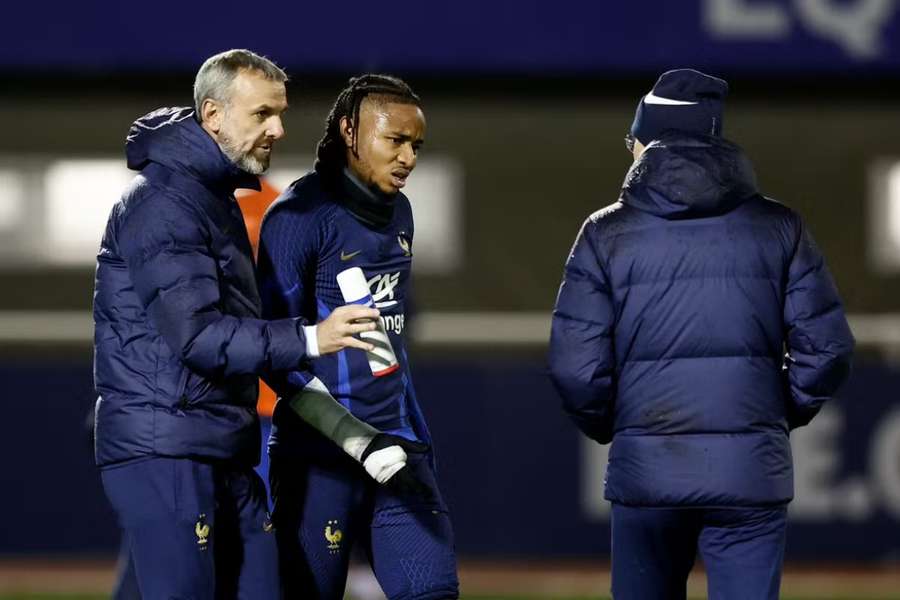 France forward Nkunku out of World Cup with knee injury