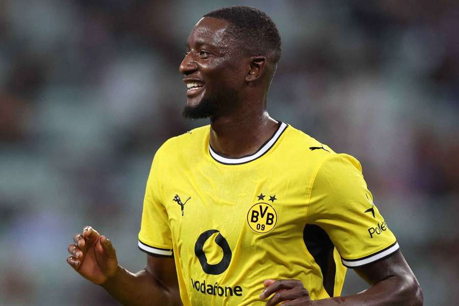 Serhou Guirassy fez os dois golos do Borussia Dortmund