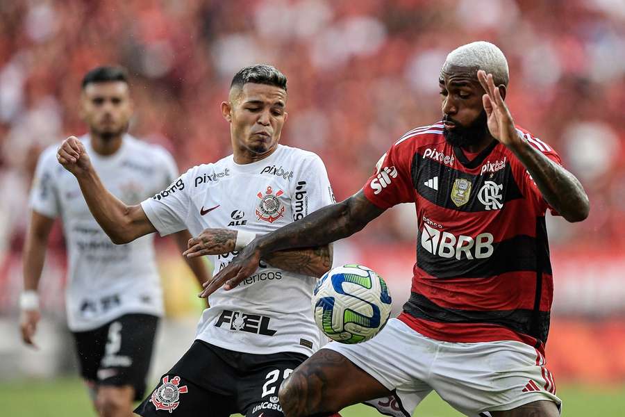 Corinthians e Flamengo se enfrenta em São Paulo, no sábado (7) Corinthians e Flamengo se enfrenta em São Paulo, no sábado (7)