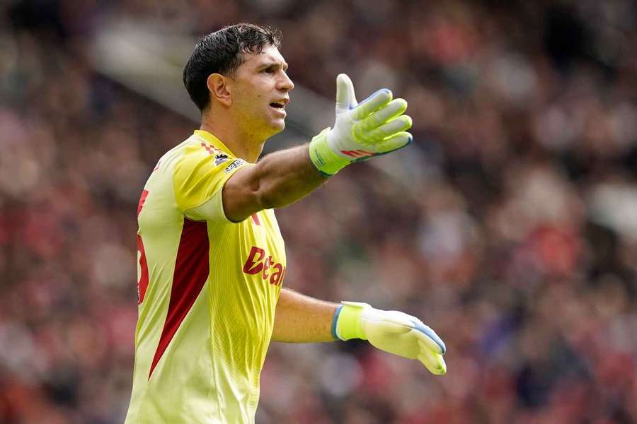 Aston Villa target €40m Emi Martinez replacement Aston Villa target €40m Emi Martinez replacement