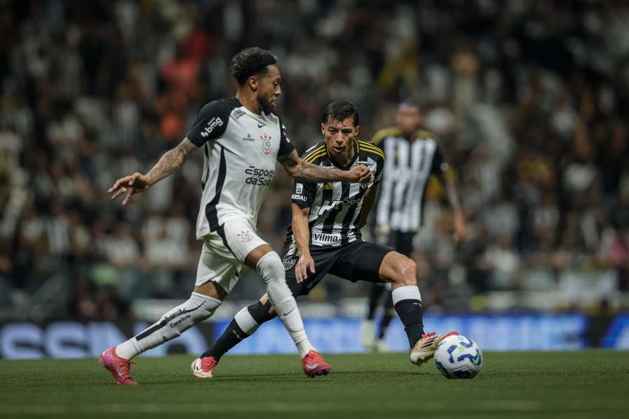 O Corinthians usou reservas e ainda conquistou o empate