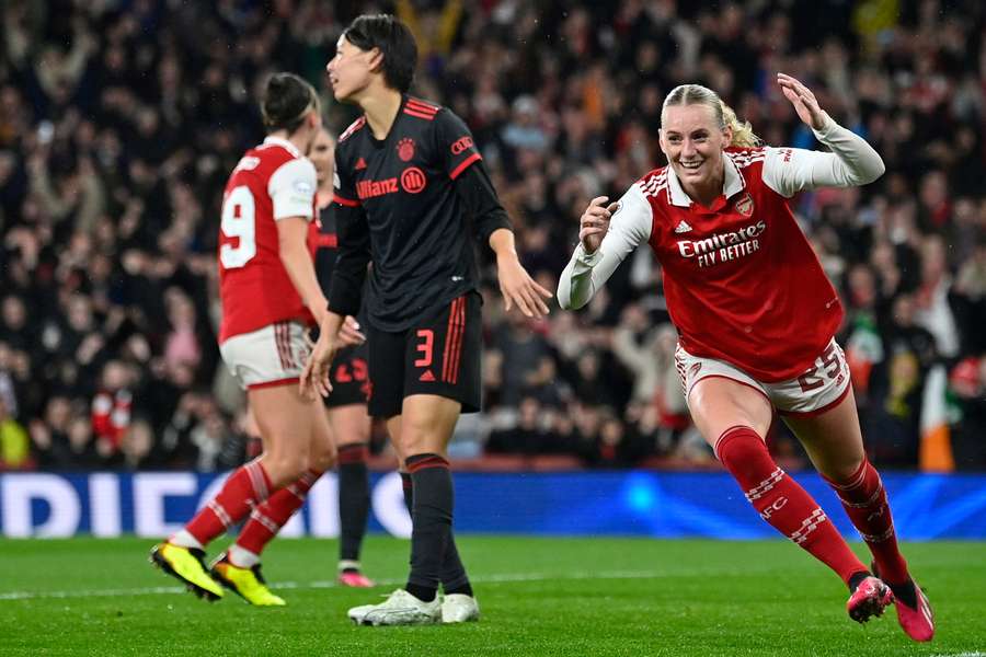 Arsenal won in front of a record crowd of over 20,000 for a Women's Champions League game in England