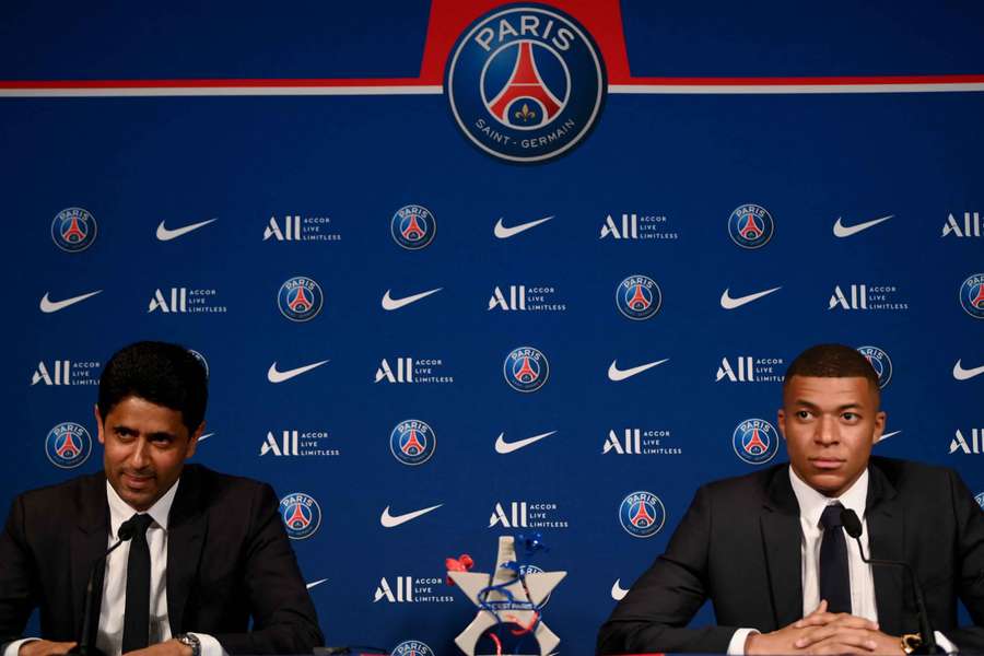 Nasser Al-Khelaïfi et Kylian Mbappé en 2022