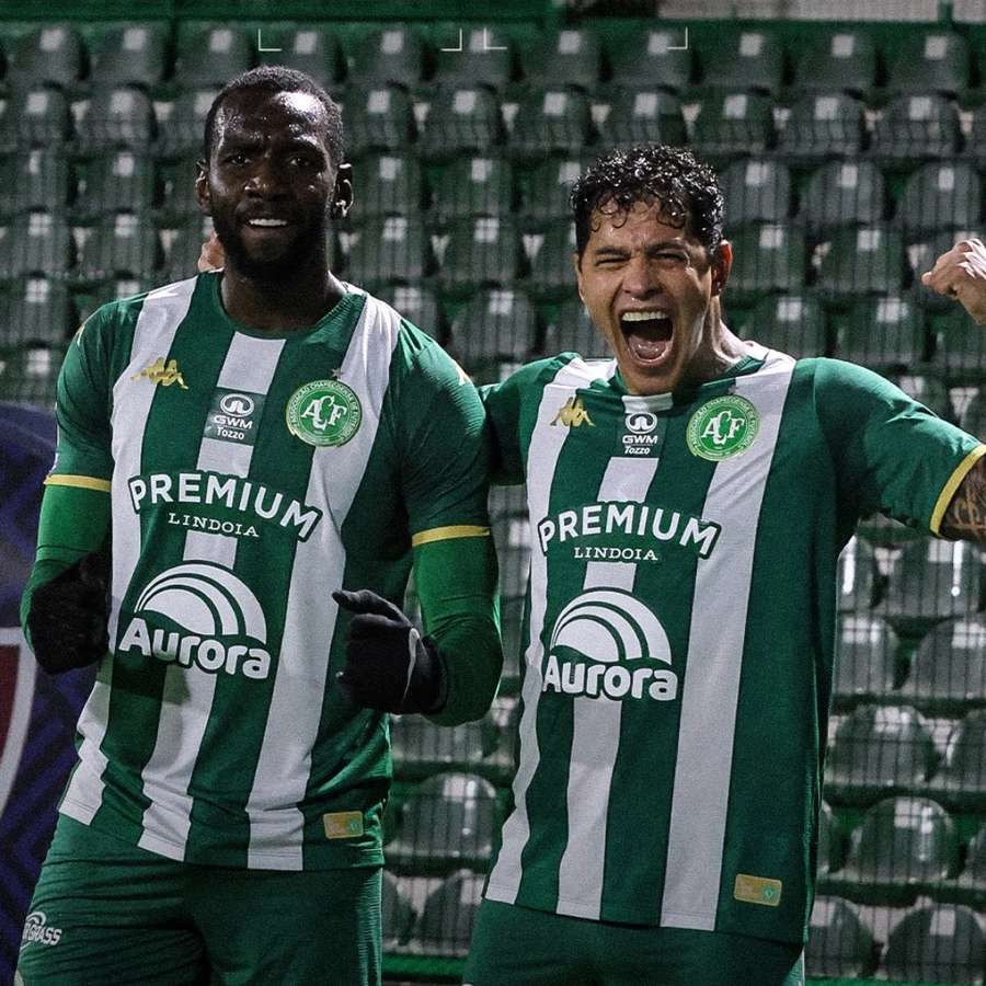 Bolasie e Giovanni Augusto garantiram a vitória da Chapecoense Bolasie e Giovanni Augusto garantiram a vitória da Chapecoense