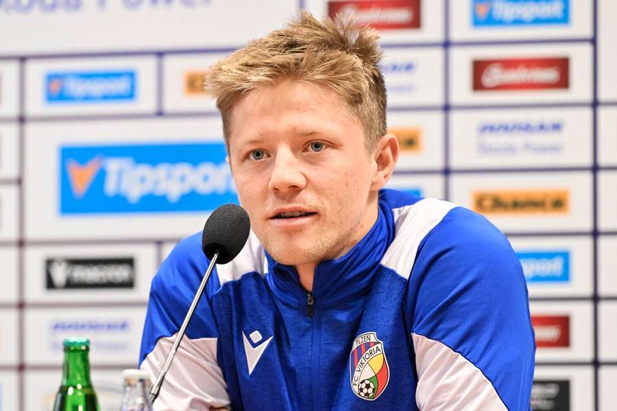 Červ patří mezi lídry Plzně.