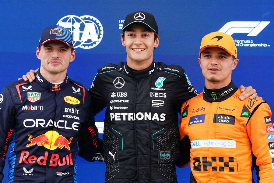 Pole-Setter George Russell mit Max Verstappen (l./P2) und Lando Norris (r./P3).