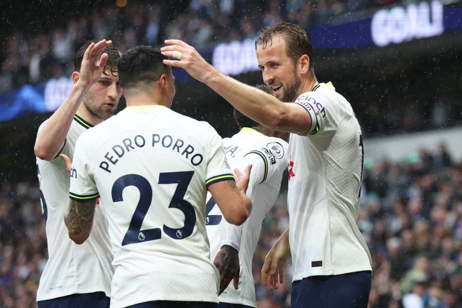 Kane fez o gol da vitória dos Spurs