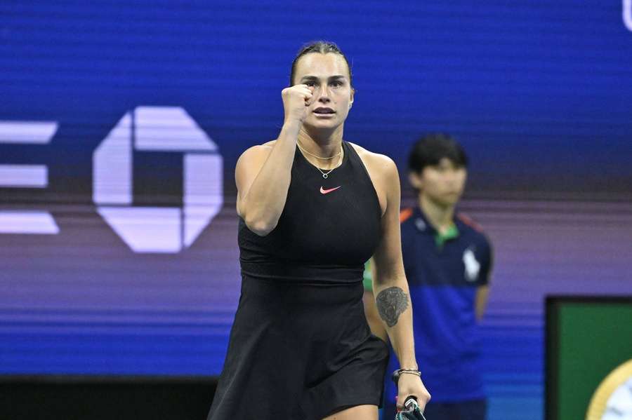 Sabalenka trece de Zheng