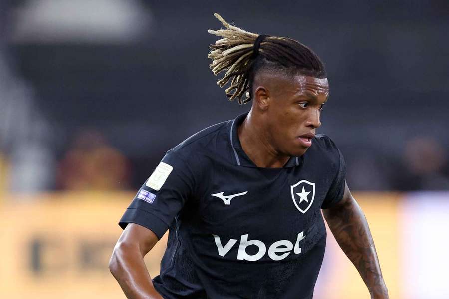 Danilo entrou em campo contra o Vitória Danilo entrou em campo contra o Vitória