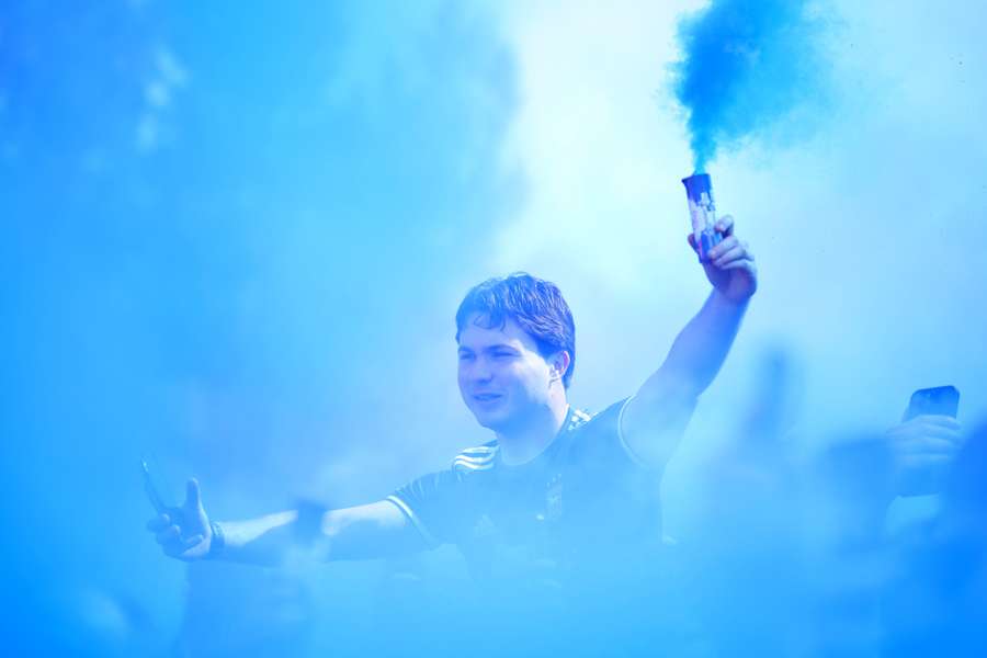 Un fan al lui Ipswich Town înainte de duelul decisiv cu QPR