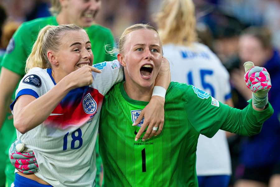 England's Chloe Kelly (L) and Hannah Hampton celebrate after winning the Women's Euro 2025 final England's Chloe Kelly (L) and Hannah Hampton celebrate after winning the Women's Euro 2025 final