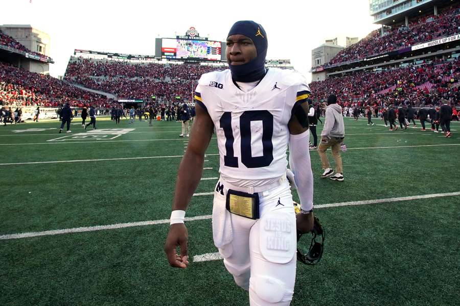 Michigan quarterback Alex Orji is heading to the transfer portal after abysmal season