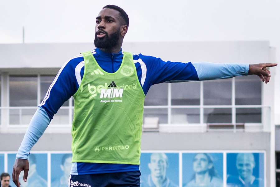 Gerson pode ser acionado por Tite na próxima quinta-feira (22), no Mineirão