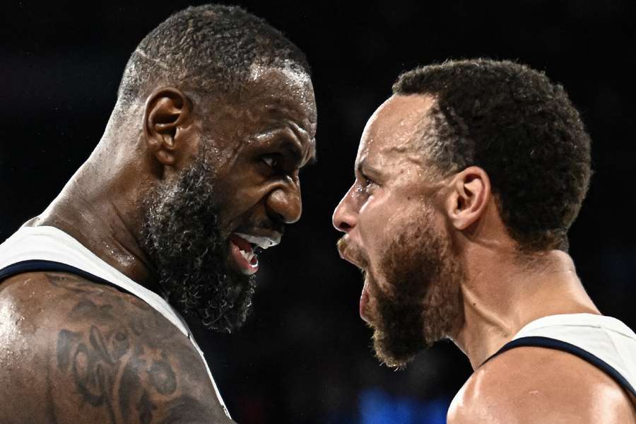 LeBron James e Stephen Curry vão em busca do ouro olímpico neste sábado (10), na Arena Bercy