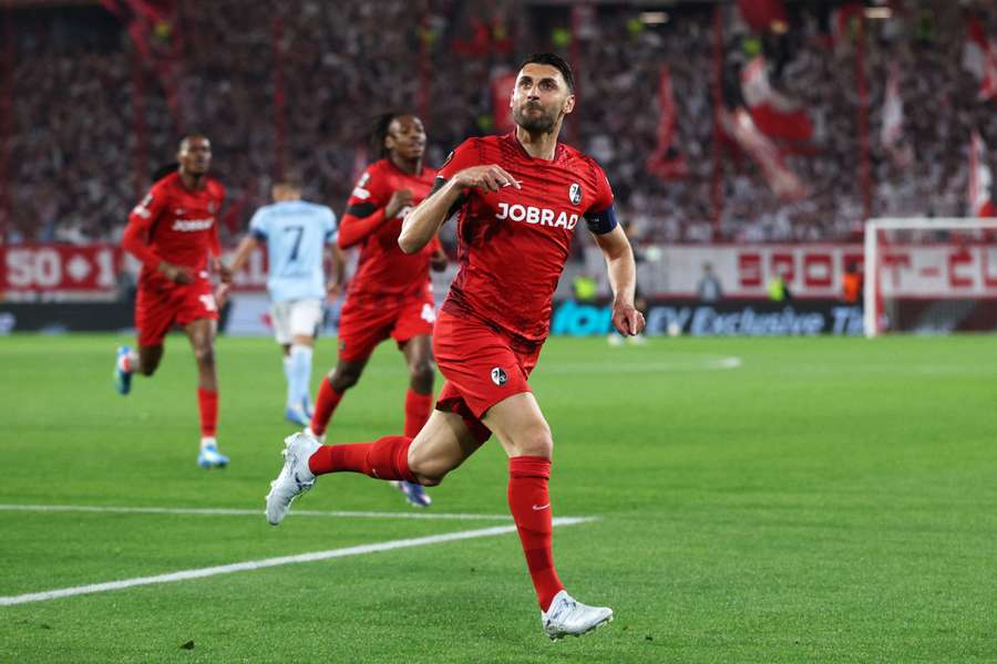 Vincenzo Grifo of Freiburg celebrates