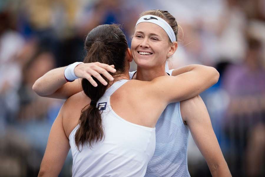 Marie Bouzková a Tereza Valentová v Miami definitivně končí.