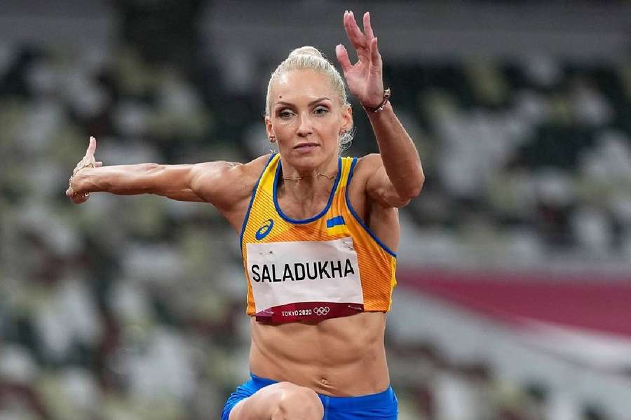 Olha Saladukha, campeã mundial de salto triplo em 2011 e agora legisladora